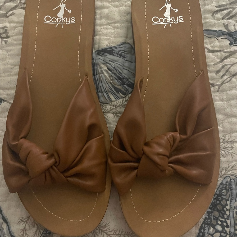 Corkys Women's Brown Bow Sandals
